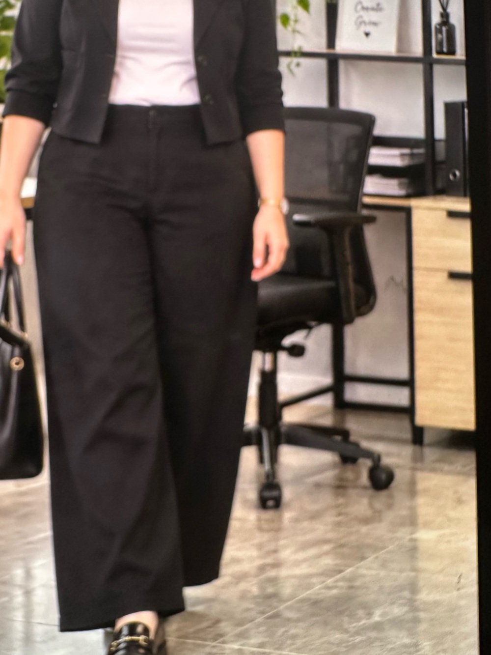 Avenue Black Wide-Leg Women's Pants97%cotton